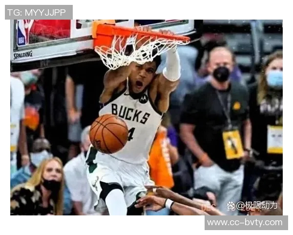 字母哥半场表现抢眼贡献10分4板5助频繁强攻制造犯规罚球命中率高