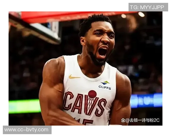 米切尔半场表现亮眼5中3贡献7分1板2助2断展现实力